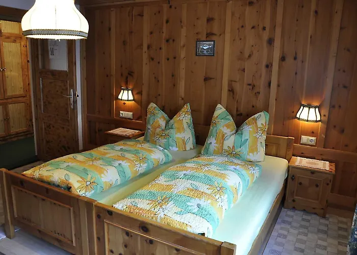 Schweizerhof 农家乐 *