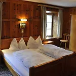 Schweizerhof Фермерский дом *